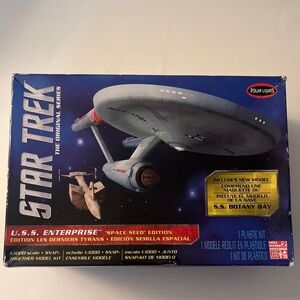Polar Lights Star Trek Enterprise w/Botany Bay Snap Model Kit Open Box Complete